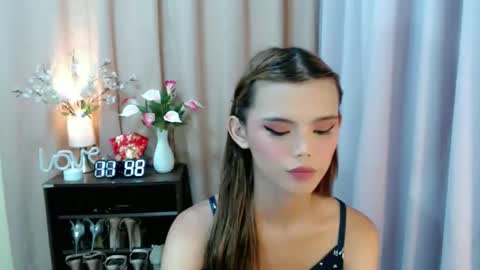 Megan online show from October 4, 2025, 3:48 am