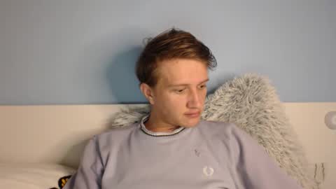 Cat online show from February 3, 2026, 10:48 pm