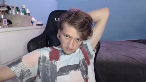 Cat online show from March 1, 2026, 7:16 pm