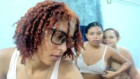 Snapshot of swett_mila_ chatting on February 1, 2026, 4:27 pm swett_mila_ online show from February 1, 2026, 4:27 pm