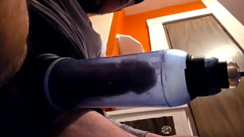 swinginghammer1987 online show from February 24, 2026, 7:39 am