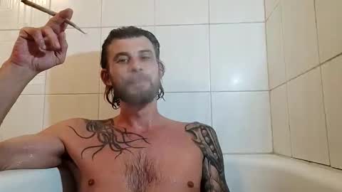 swiss fuucker 86 online show from September 14, 2025, 11:26 pm