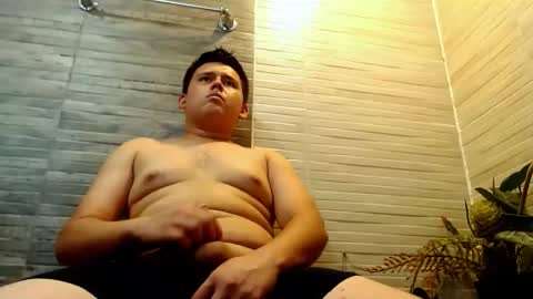 swwetsamuelito online show from May 11, 2026, 6:27 pm