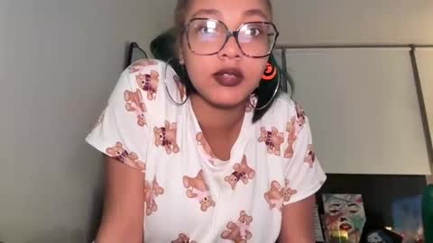 Snapshot of sxckadelilah chatting on November 6, 2025, 5:41 am SxckADelilah online show from November 6, 2025, 5:41 am