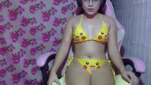 syera_04 online show from April 10, 2026, 1:44 am