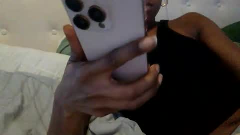 syiatonite online show from February 5, 2026, 11:09 pm