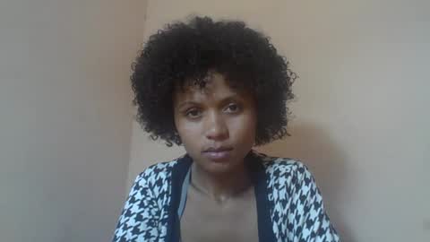 Snapshot of sylvaniah01 chatting on July 3, 2026, 3:29 pm sylvaniah01 online show from July 3, 2026, 3:29 pm