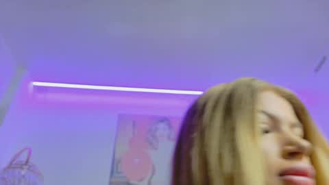 Snapshot of sylvereyesz chatting on April 28, 2026, 7:30 pm Silver online show from April 28, 2026, 7:30 pm