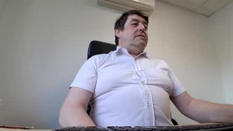 Snapshot of sympa_trique chatting on June 11, 2026, 6:33 am sympa_trique online show from June 11, 2026, 6:33 am