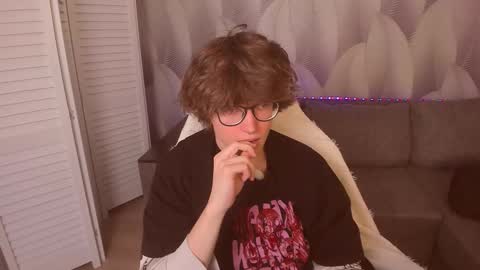 syndydels online show from February 11, 2026, 3:28 pm