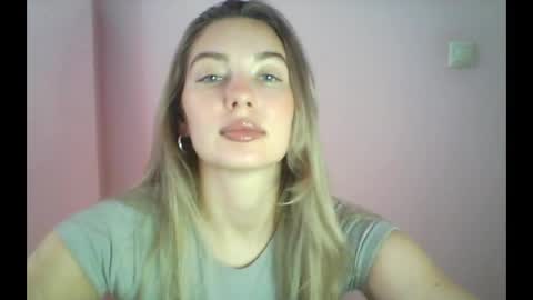 Snapshot of syrami chatting on June 15, 2026, 9:22 am syrami online show from June 15, 2026, 9:22 am