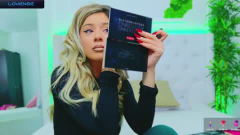 Arianna online show from December 23, 2024, 1:35 pm