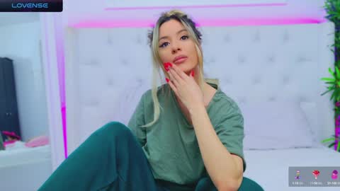 Arianna online show from December 23, 2024, 7:41 pm