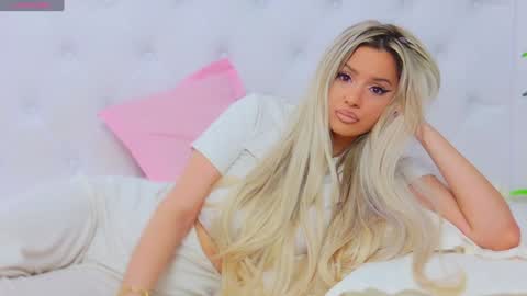 Arianna online show from January 29, 2025, 4:41 pm