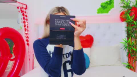 Arianna online show from February 14, 2025, 1:40 pm