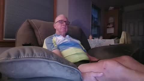 tacrunner66_ online show from October 3, 2025, 2:08 am