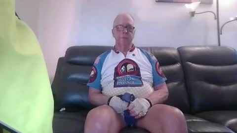 tacrunner66_ online show from May 28, 2026, 1:52 pm