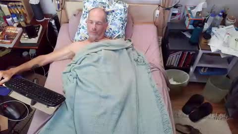 Tad Pole online show from May 10, 2026, 3:06 pm