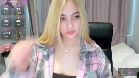 Taisia online show from May 12, 2026, 8:11 am