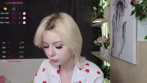 Snapshot of taitatkins chatting on January 25, 2025, 5:19 pm Emily online show from January 25, 2025, 5:19 pm