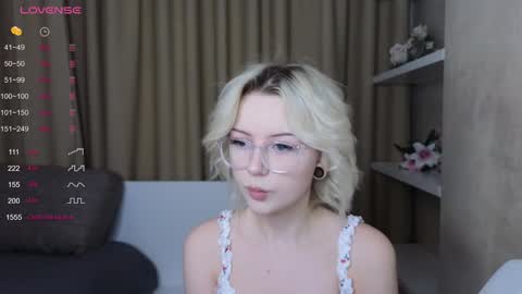 Snapshot of taitatkins chatting on February 1, 2025, 5:05 pm Emily online show from February 1, 2025, 5:05 pm