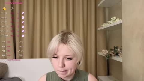 Snapshot of taitatkins chatting on February 10, 2025, 12:08 am Emily online show from February 10, 2025, 12:08 am