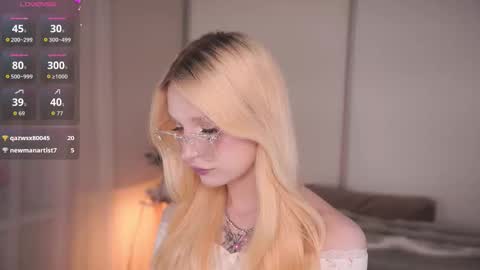 Snapshot of taitechubb chatting on February 10, 2026, 4:22 pm taitechubb online show from February 10, 2026, 4:22 pm