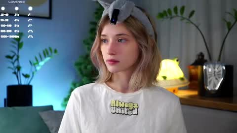 Mia online show from February 20, 2025, 11:10 pm