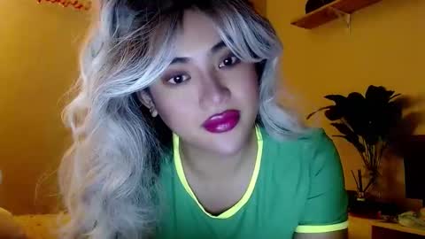 Snapshot of takemeinheaven1 chatting on December 27, 2024, 10:01 am Lena online show from December 27, 2024, 10:01 am