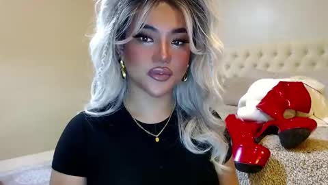 Snapshot of takemeinheaven1 chatting on January 24, 2025, 2:08 pm Lena online show from January 24, 2025, 2:08 pm