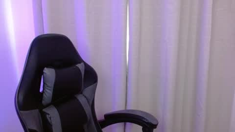 takeru___ online show from November 9, 2025, 7:45 pm