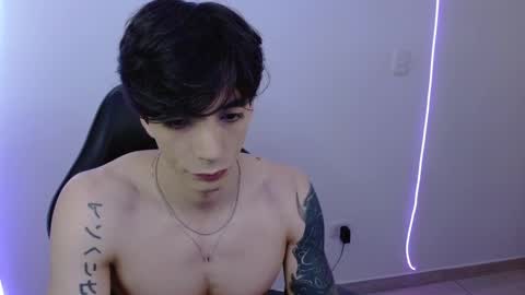 takeru___ online show from December 5, 2025, 2:14 pm