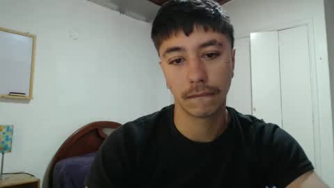 Snapshot of talhi_ chatting on December 28, 2024, 2:32 pm talhi_ online show from December 28, 2024, 2:32 pm