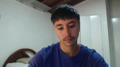 Snapshot of talhi_ chatting on December 31, 2024, 5:29 pm talhi_ online show from December 31, 2024, 5:29 pm