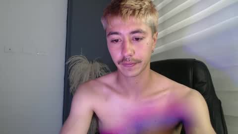 Snapshot of talhi_ chatting on February 5, 2025, 7:53 pm talhi_ online show from February 5, 2025, 7:53 pm