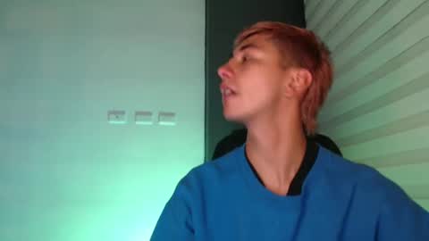 Snapshot of talhi_ chatting on February 9, 2025, 11:57 pm talhi_ online show from February 9, 2025, 11:57 pm