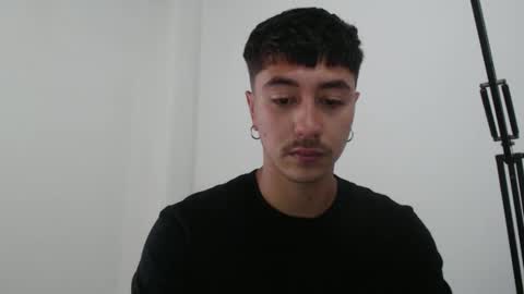 Snapshot of talhi_ chatting on October 25, 2025, 7:41 pm talhi_ online show from October 25, 2025, 7:41 pm