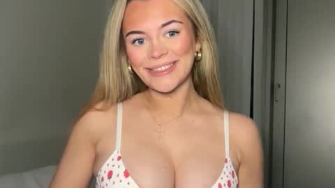 Talia online show from February 19, 2026, 6:59 pm