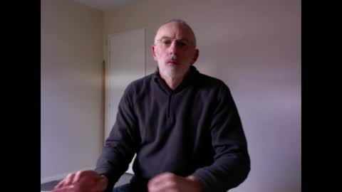 Snapshot of taliesin4321 chatting on February 9, 2025, 2:18 pm Jack Pierrot online show from February 9, 2025, 2:18 pm