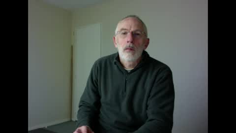 Snapshot of taliesin4321 chatting on February 17, 2025, 7:10 pm Jack Pierrot online show from February 17, 2025, 7:10 pm