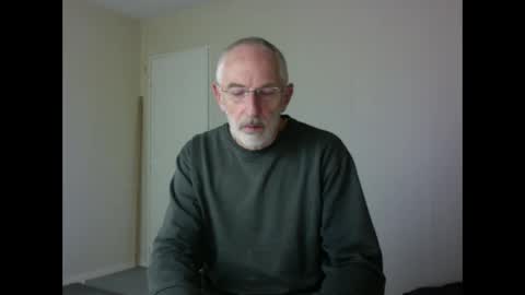 Snapshot of taliesin4321 chatting on November 10, 2025, 7:02 pm Jack Pierrot online show from November 10, 2025, 7:02 pm