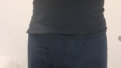 Snapshot of tall_shy_ chatting on November 18, 2025, 5:45 am tall and shy guy online show from November 18, 2025, 5:45 am