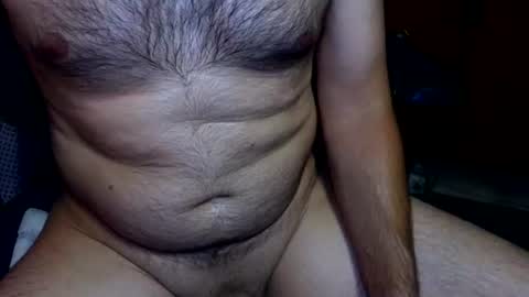 Snapshot of talltannhandsome chatting on June 18, 2026, 11:42 pm talltannhandsome online show from June 18, 2026, 11:42 pm