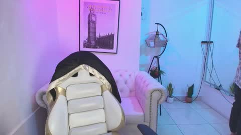 Snapshot of tamara_slimx chatting on January 21, 2025, 3:04 am Tamara online show from January 21, 2025, 3:04 am