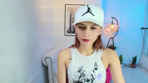 Snapshot of tamara_slimx chatting on January 22, 2025, 4:13 am Tamara online show from January 22, 2025, 4:13 am