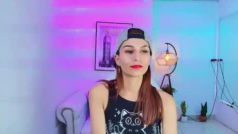 Snapshot of tamara_slimx chatting on January 24, 2025, 10:21 am Tamara online show from January 24, 2025, 10:21 am