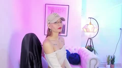 Snapshot of tamara_slimx chatting on February 12, 2025, 3:40 am Tamara online show from February 12, 2025, 3:40 am