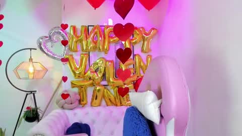 Snapshot of tamara_slimx chatting on February 15, 2025, 8:00 am Tamara online show from February 15, 2025, 8:00 am