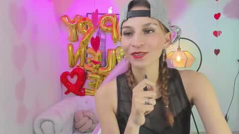 Snapshot of tamara_slimx chatting on February 18, 2025, 6:48 am Tamara online show from February 18, 2025, 6:48 am