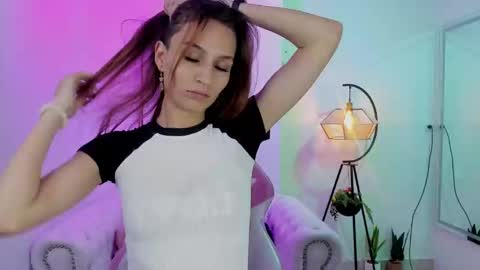 Snapshot of tamara_slimx chatting on March 1, 2025, 3:43 am Tamara online show from March 1, 2025, 3:43 am
